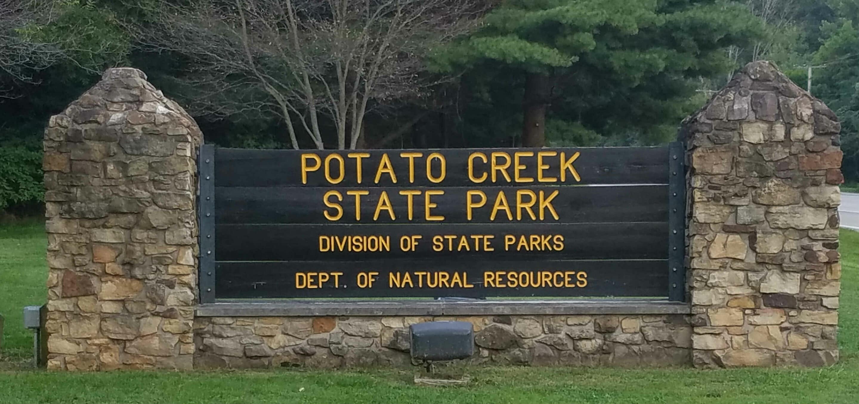 entrance-to-potato-creek-state-park-indiana