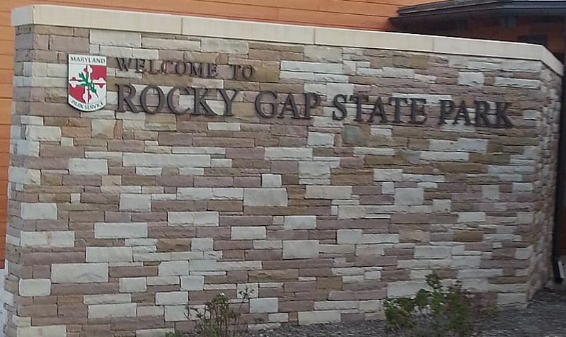 sign at the entrance to Rocky Gap State Park in Cumberland Maryland